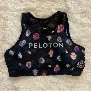 EUC Peloton high neck medium sports bra